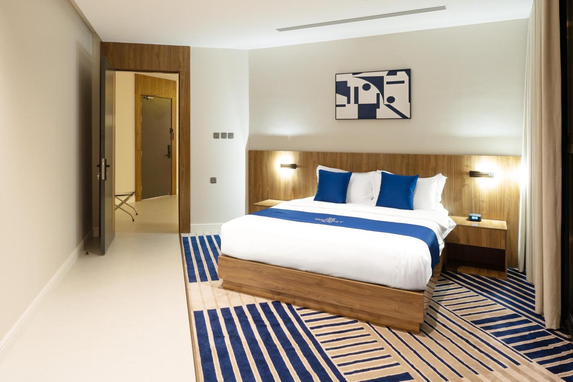 Modrest Hotel 4*